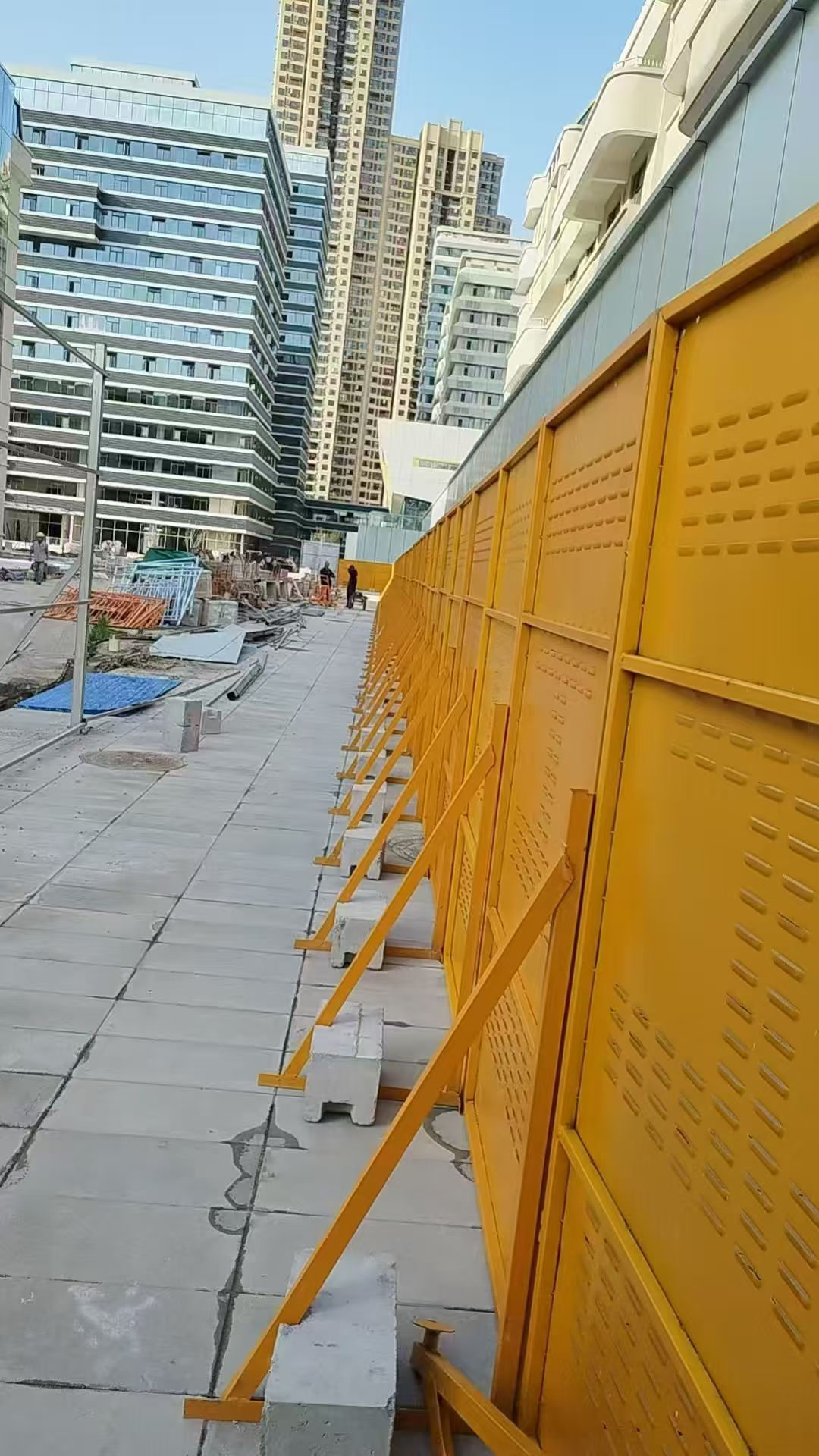 江汉正规的道路护栏安装公司怎么联系 江汉正规的道路护栏安装公司怎么联系