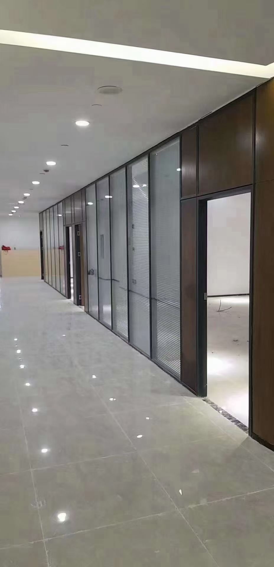 苏州专业的玻璃隔断施工公司怎么联系